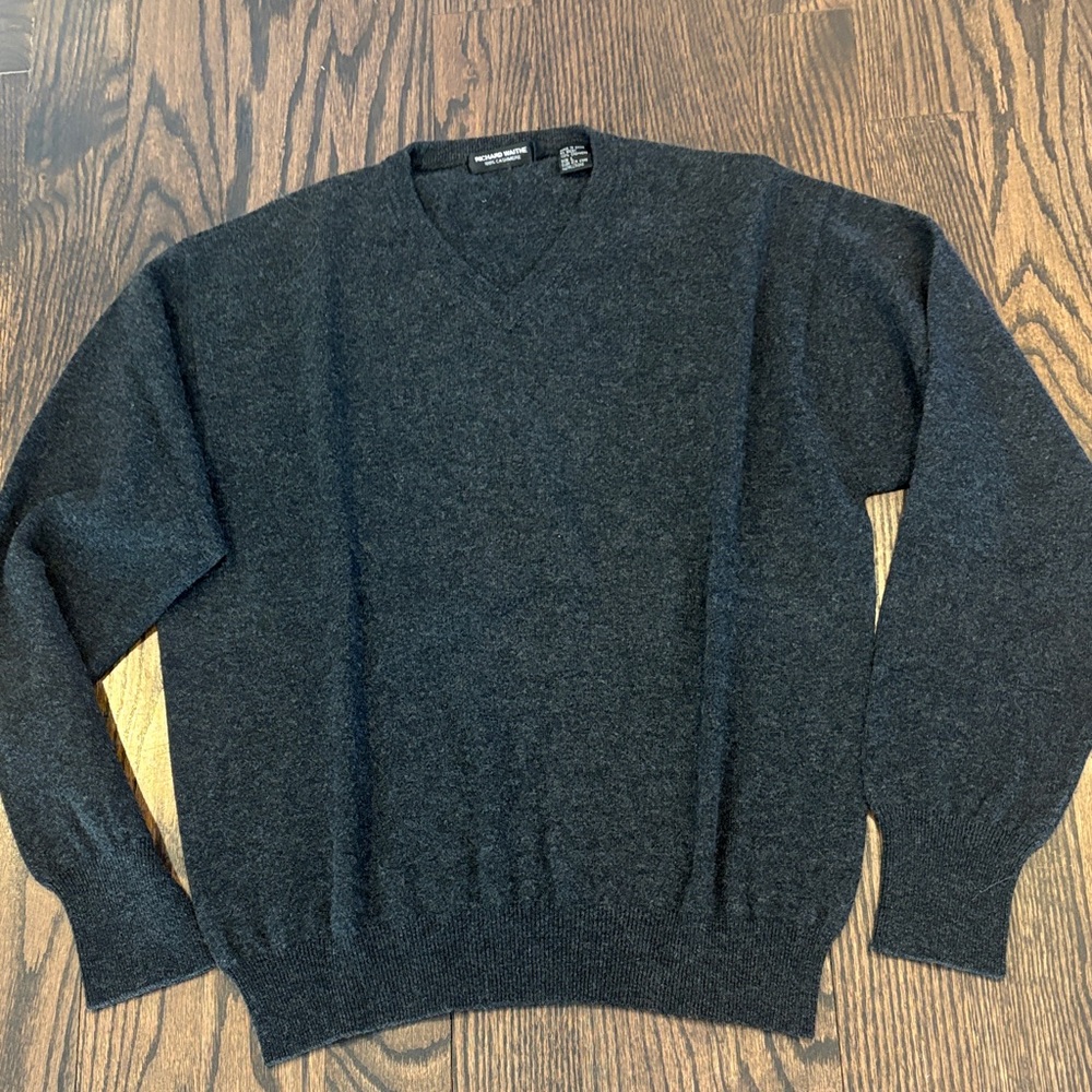 Richard Waithe Men's Cashmere V-Neck Sweater - Charcoal Gray Size Large